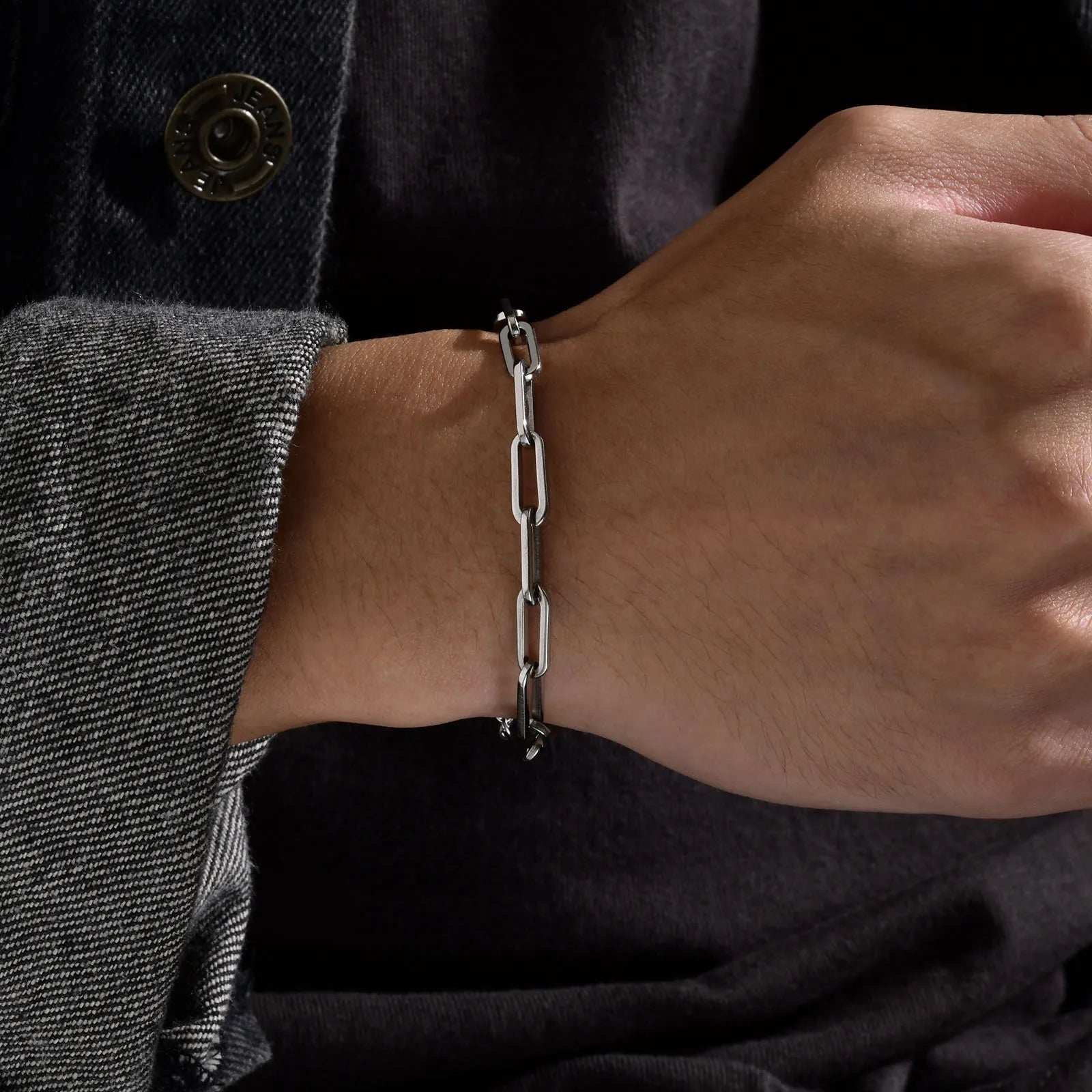 LINKED BRACELET